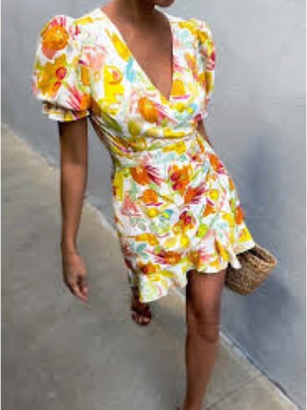 Women's Runaway V-Neck Wrap Zola Mini Dress in Citrus  Print. Size 6 - Picture 2 of 11